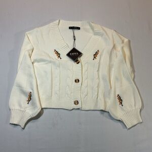 Zaful NWT OS Cropped White Long Sleeve Carnigan Detailed Stiched Flower Design